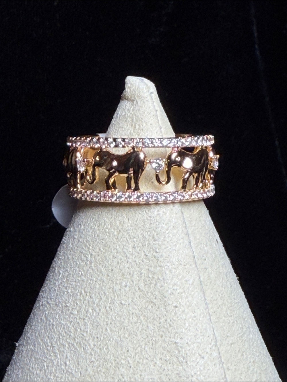 18K Gold Filled Elephant Band Ring with Pavé Edge - Women Jewelry Size 8